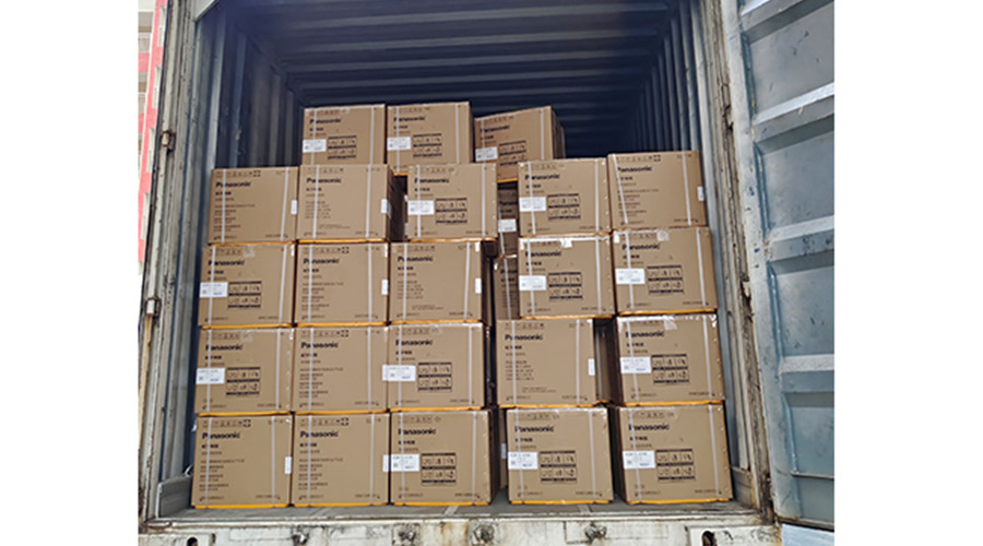 滿(mǎn)滿(mǎn)的貨物！國(guó)內(nèi)知名品牌客戶(hù)全自動(dòng)滾筒洗衣機(jī)裝柜發(fā)貨